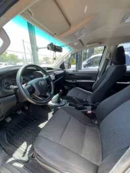 
TOYOTA HILUX SR 2019 STD full									