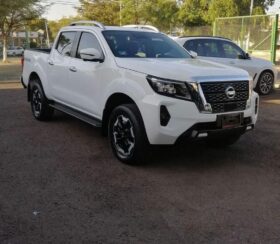 NISSAN FRONTIER PLATINUM LE 4X4 2021 AUT