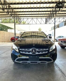 MERCEDES BENZ  GLA200 2018 AUT