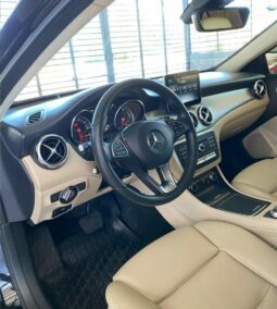 
MERCEDES BENZ  GLA200 2018 AUT full									