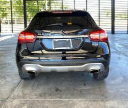 
MERCEDES BENZ  GLA200 2018 AUT full									