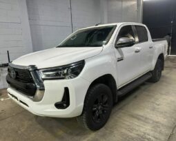 
TOYOTA HILUX 2022 DIÉSEL 4X4 full									