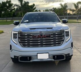 GMC SIERRA DENALI 2023