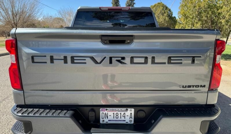 
CHEVROLET SILVERADO CUSTOM 2021 full									