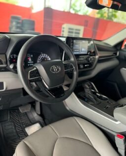 
TOYOTA HIGHLANDER LE SUV 2021 AUT full									