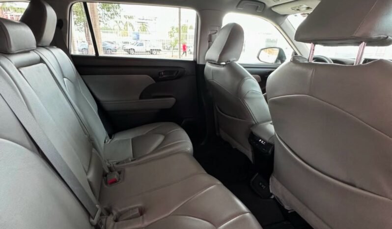 
TOYOTA HIGHLANDER LE SUV 2021 AUT full									