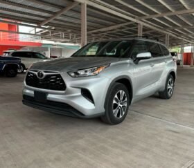 TOYOTA HIGHLANDER LE SUV 2021 AUT