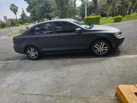 VOLKSWAGEN JETTA TREDLINE SEDAN 2017 AUT