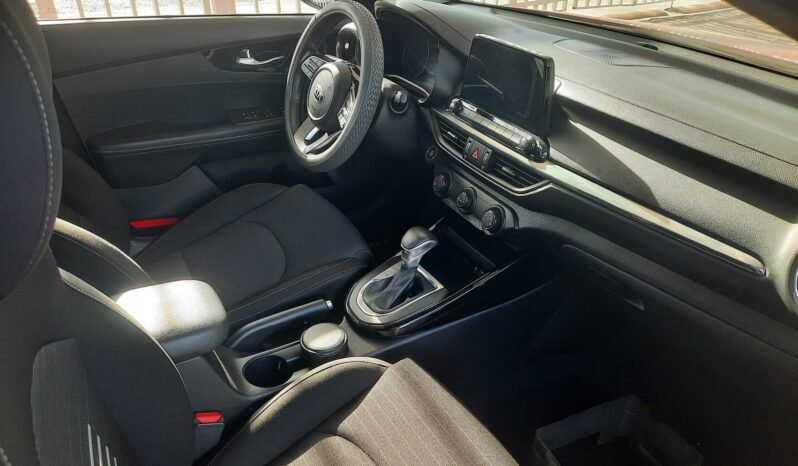 
KIA SPORTAGE SXL SUV 2016 AUT full									