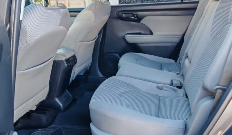 
TOYOTA HIGHLANDER LE SUV 2022 AUT full									