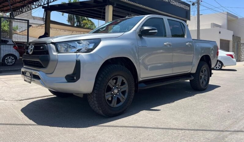 
TOYOTA HILUX SR PICK UP 2021 STD full									