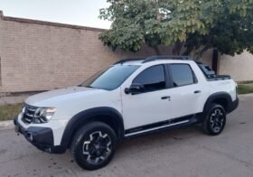 RENAULT OROCH OUTSIDER PICK UP 2023 STD