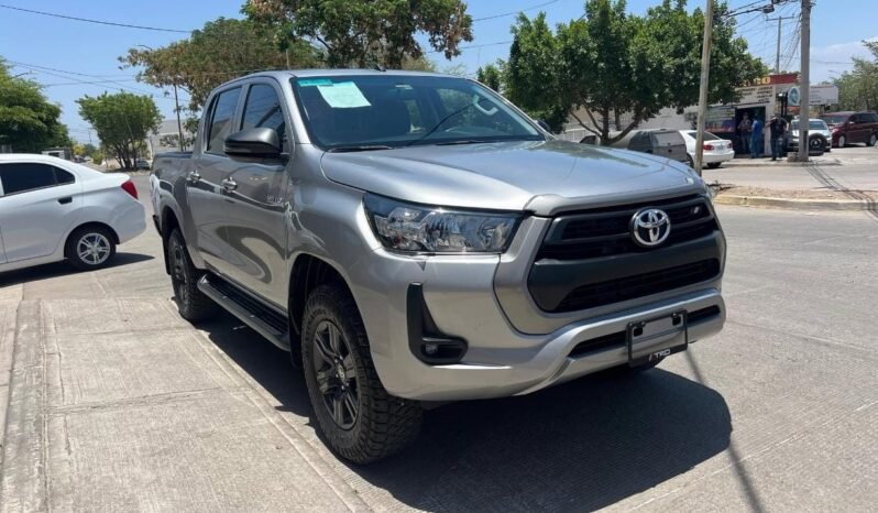 
TOYOTA HILUX SR PICK UP 2021 STD full									