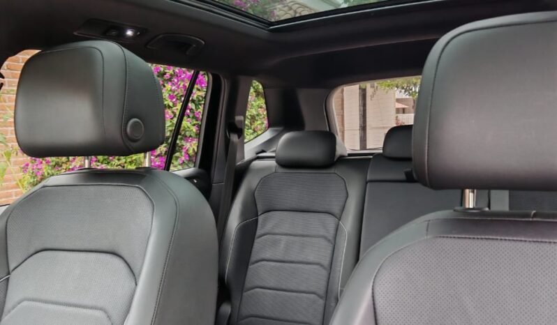 
VOLKSWAGEN TIGUAN R-LINE SUV 2024 AUT full									