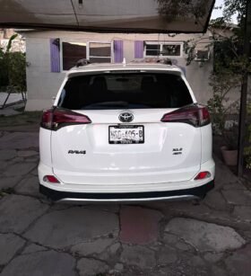 TOYOTA RAV-4 XLE SUV 2017 AUT