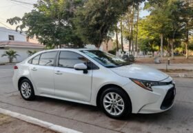 TOYOTA COROLLA XLE SEDAN 2022 AUT