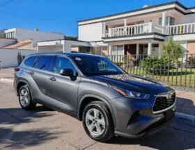 TOYOTA HIGHLANDER LE SUV 2022 AUT