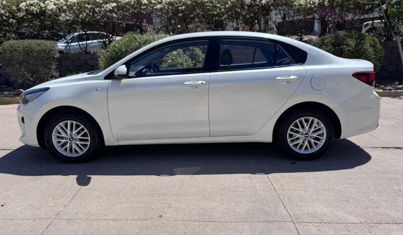 
KIA RIO LX SEDAN 2018 AUT full									