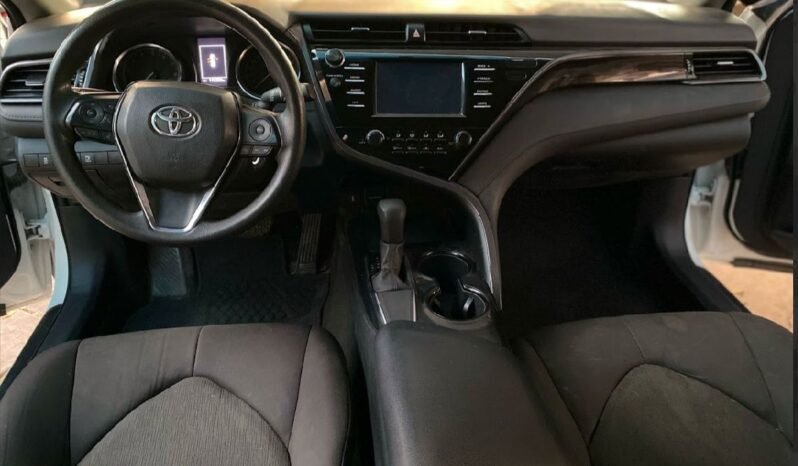 
TOYOTA CAMRY LE SEDAN 2020 AUT full									