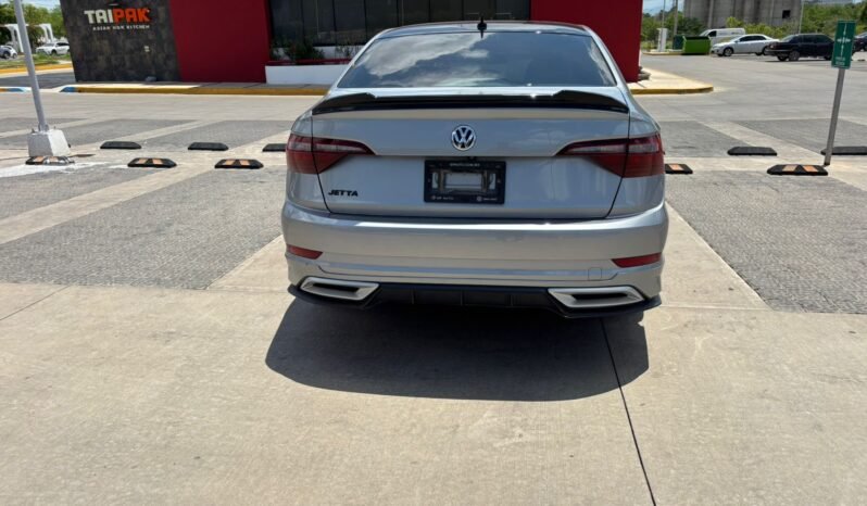 
VOLKSWAGEN JETTA R LINE SEDAN 2021 AUT full									