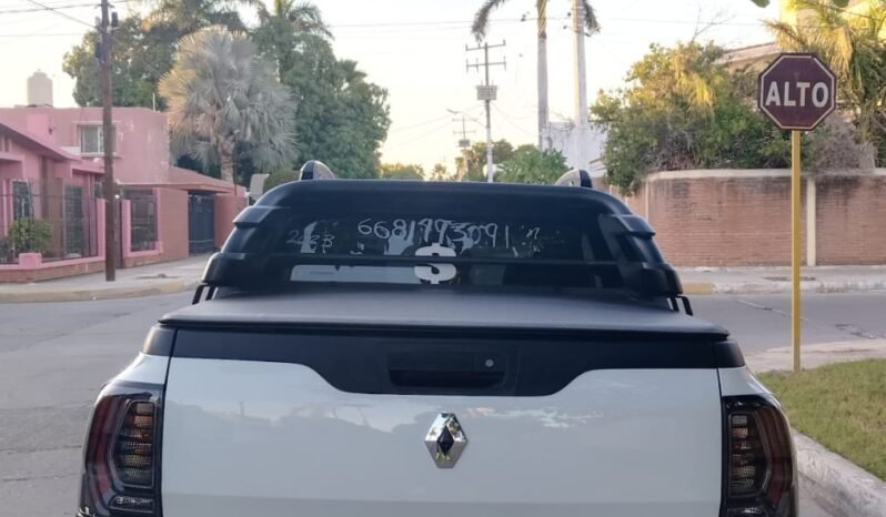 
RENAULT OROCH OUTSIDER PICK UP 2023 STD full									