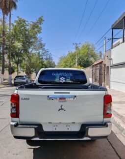 
MITSUBISHI L200 DIESEL GLS 4X4 PICK UP 2022 AUT full									