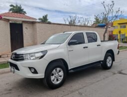 
TOYOTA HILUX SR 4X2 PICK UP 2020 STD full									