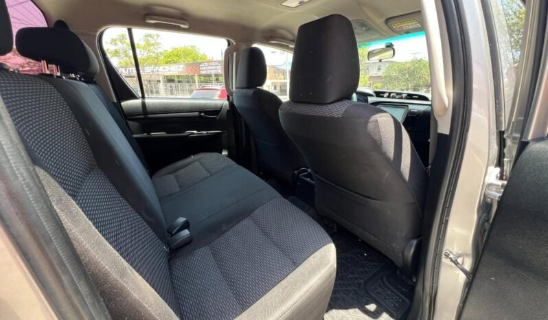 
TOYOTA HILUX SR PICK UP 2021 STD full									