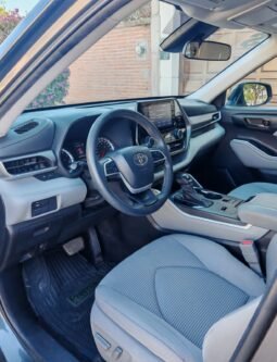 
TOYOTA HIGHLANDER LE SUV 2022 AUT full									