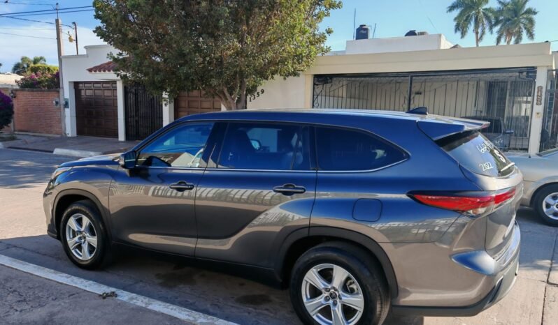 
TOYOTA HIGHLANDER LE SUV 2022 AUT full									