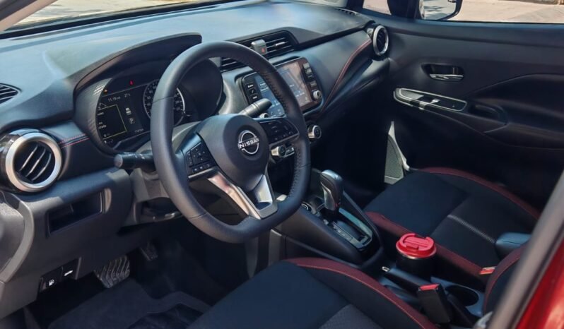 
NISSAN VERSA SR SEDAN 2024 AUT full									