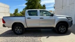 
TOYOTA HILUX SR PICK UP 2023 STD full									