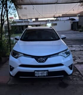 TOYOTA RAV-4 XLE SUV 2017 AUT