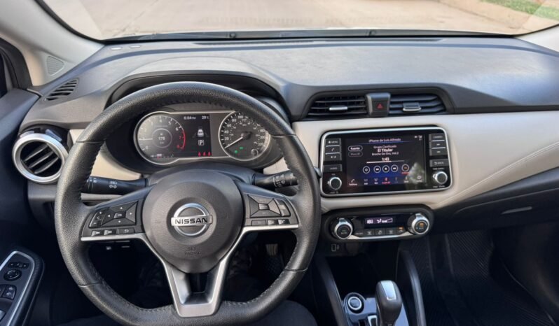 
NISSAN VERSA PLATINUM SEDAN 2021 AUT full									