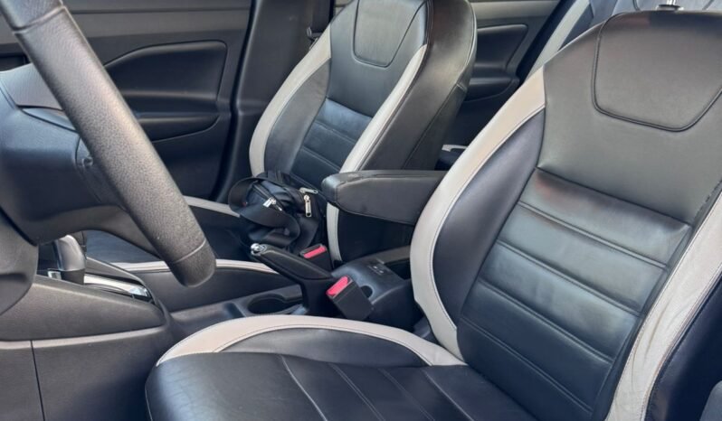 
NISSAN VERSA PLATINUM SEDAN 2021 AUT full									