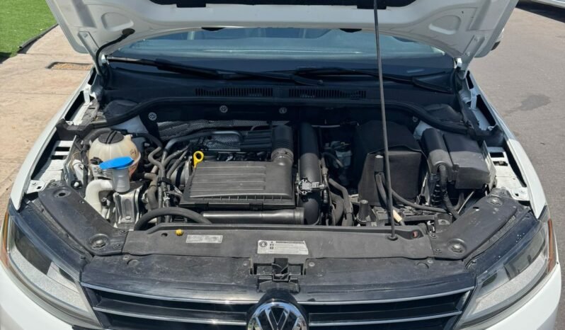 
VOLKSWAGEN JETTA SEDAN 2017 AUT full									