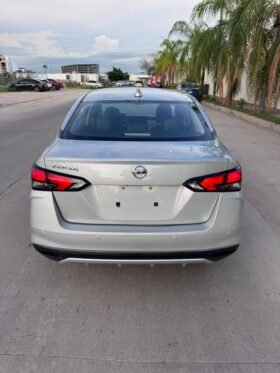 NISSAN VERSA PLATINUM SEDAN 2021 AUT