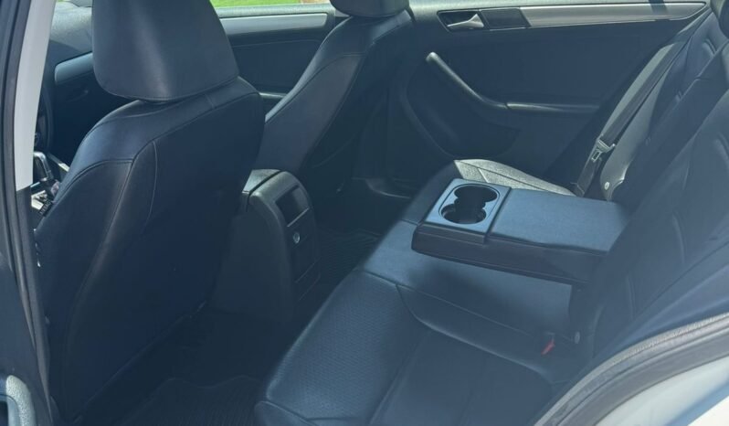 
VOLKSWAGEN JETTA SEDAN 2017 AUT full									