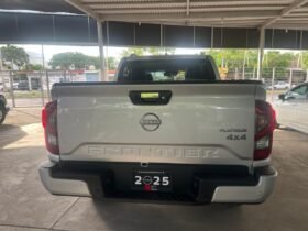 NISSAN FRONTIER PLATINUM DIESEL PICK UP 2024 AUT