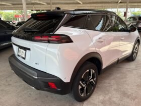 PEUGEOT 2008 GT SUV 2024 AUT