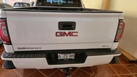 GMC SIERRA PICK UP 2018 AUT