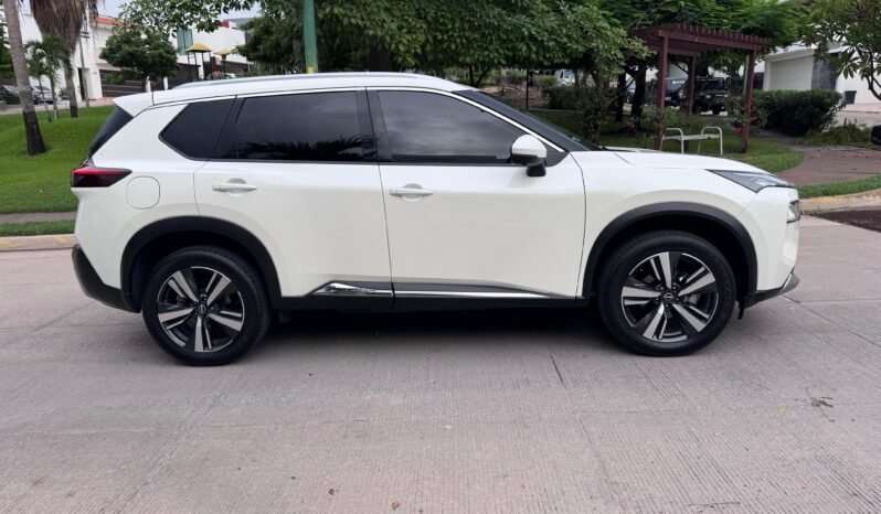 
NISSAN X-TRAIL PLATINUM SUV 2024 AUT full									