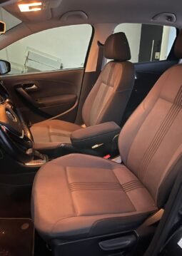 
VOLKSWAGEN POLO HATCHBACK 2017 AUT full									