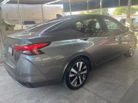 NISSAN VERSA PLATINUM SEDAN 2020 AUT