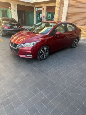 NISSAN VERSA PLATINUM SEDAN 2021 AUT