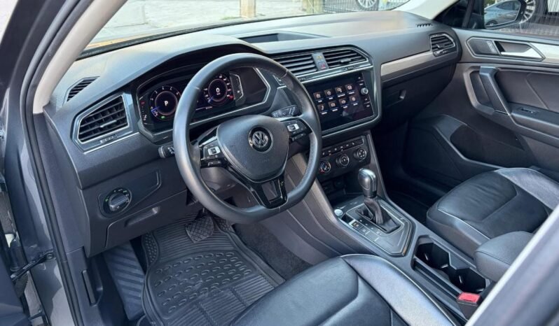 
VOLKSWAGEN TIGUAN R-LINE SUV 2020 AUT full									