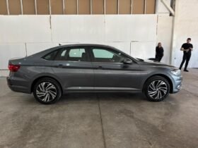 VOLKSWAGEN JETTA HIGHLINE SEDAN 2019 AUT