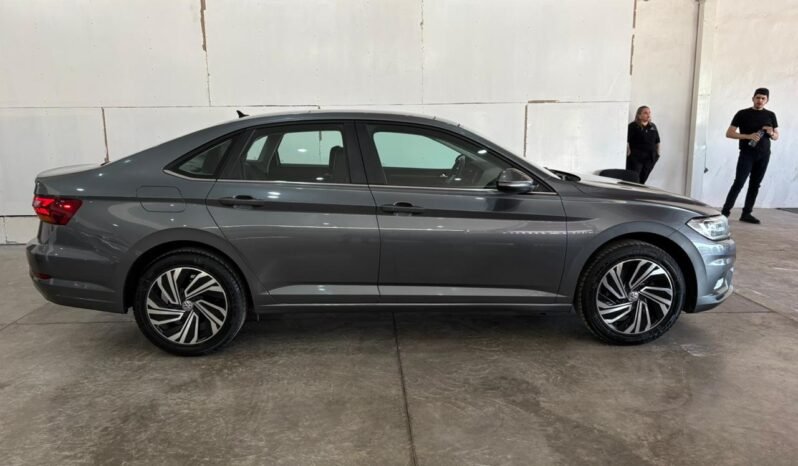 
VOLKSWAGEN JETTA HIGHLINE SEDAN 2019 AUT full									