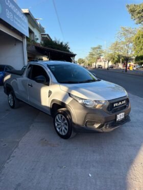 RAM 700 SLT PICK UP 2024 STD