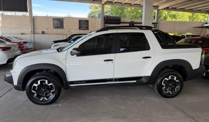 
RENAULT OROCH OUTSIDER PICK UP 2025 STD full									